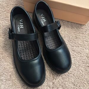NWT VJH Comfort Black Mary Jane Shoes size 10